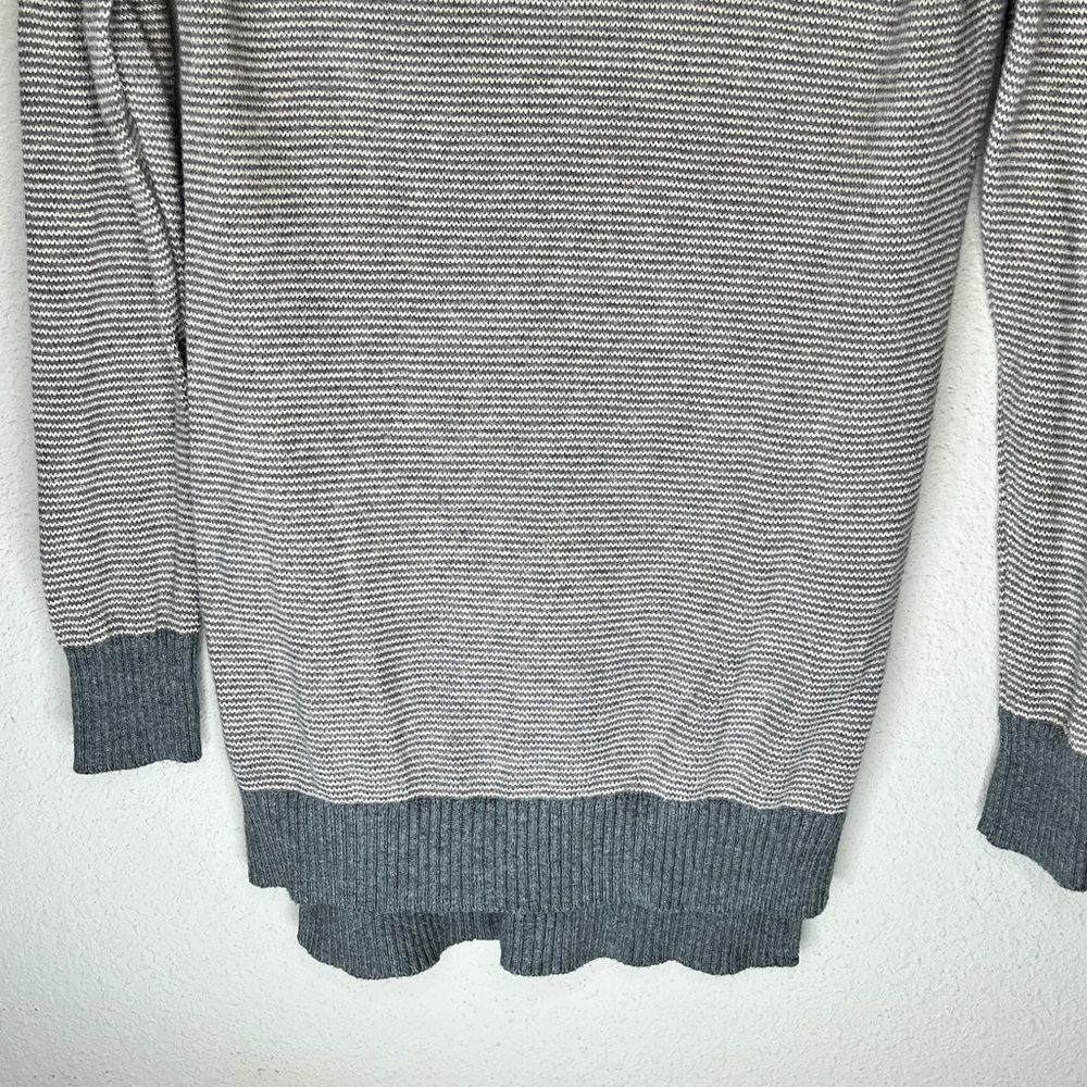 Loft Sweater‎ - Picture 3 of 6